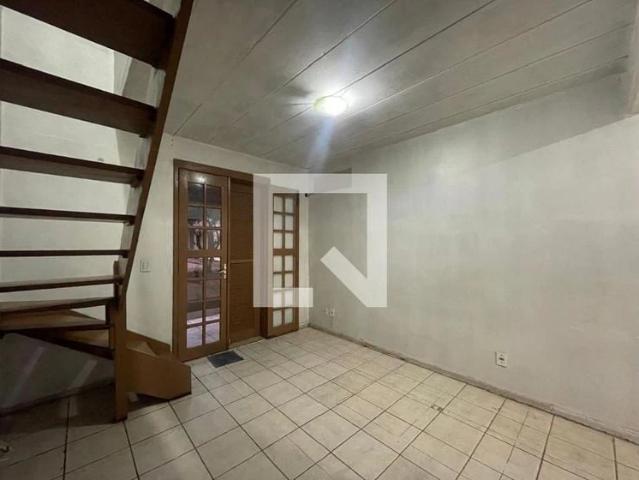 Casa / Sobrado em Condomínio para Venda em São Leopoldo/RS Vicentina 2 Quartos