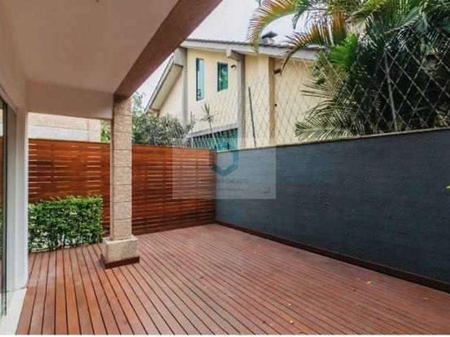Casa / Sobrado em Condomínio para Venda em São Paulo/SP Morumbi 3 Quartos