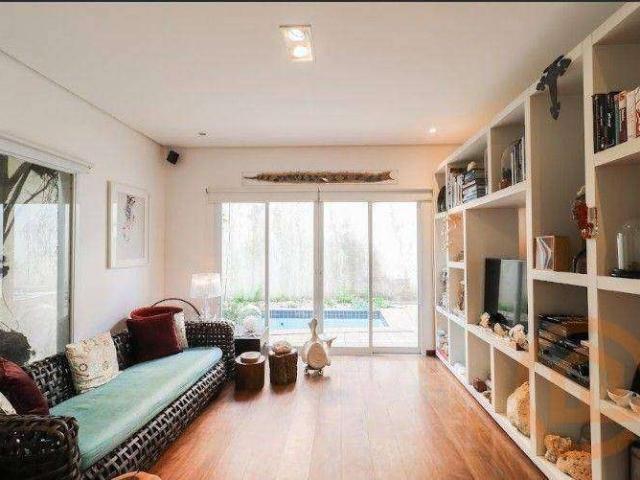 Casa / Sobrado em Condomínio para Venda em São Paulo/SP Morumbi 4 Quartos