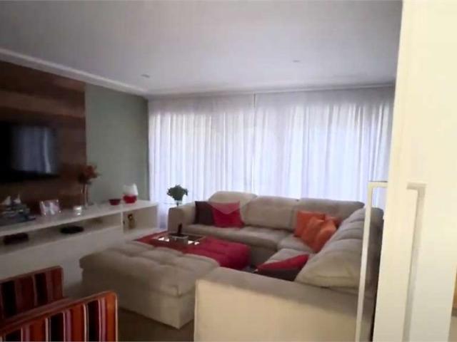 Casa / Sobrado em Condomínio para Venda em São Paulo/SP Morumbi 5 Quartos