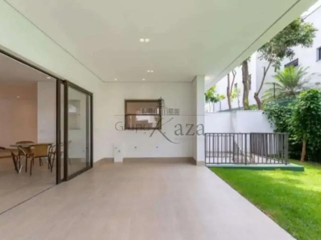 Casa / Sobrado em Condomínio para Venda em São Paulo/SP Alto da Boa Vista 4 Quartos