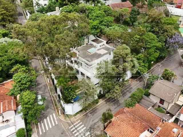 Casa / Sobrado em Condomínio para Venda em São Paulo/SP Alto da Boa Vista 4 Quartos