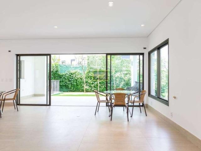 Casa / Sobrado em Condomínio para Venda em São Paulo/SP Alto da Boa Vista 4 Quartos