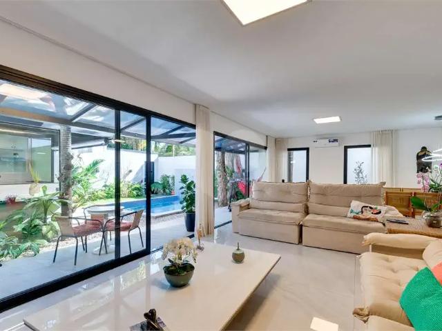 Casa / Sobrado em Condomínio para Venda em São Paulo/SP Alto da Boa Vista 4 Quartos