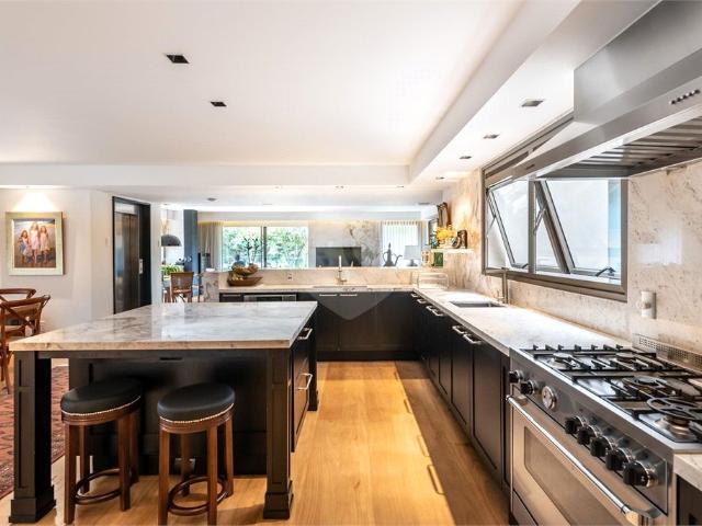 Casa / Sobrado em Condomínio para Venda em São Paulo/SP Alto de Pinheiros 3 Quartos