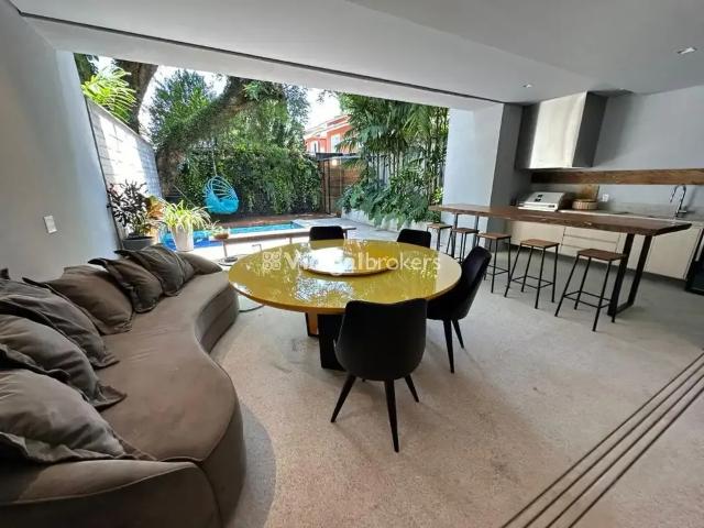 Casa / Sobrado em Condomínio para Venda em São Paulo/SP Alto de Pinheiros 4 Quartos