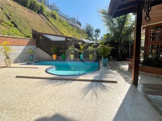 Casa / Sobrado em Condomínio para Venda em São Paulo/SP Campo Limpo 4 Quartos
