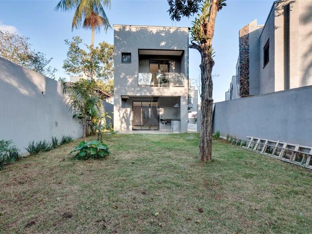 Casa / Sobrado em Condomínio para Venda em São Paulo/SP Chácara Flora 4 Quartos