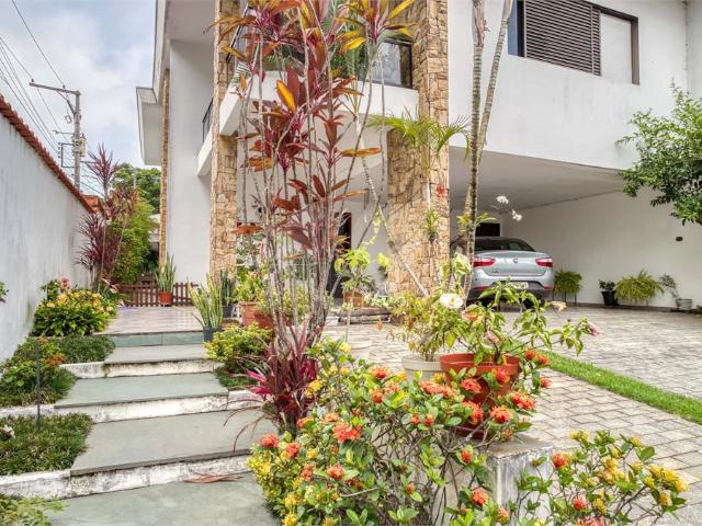 Casa / Sobrado em Condomínio para Venda em São Paulo/SP Chácara Santo Antônio 4 Quartos