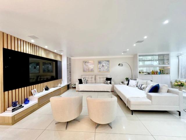 Casa / Sobrado em Condomínio para Venda em São Paulo/SP Horto Florestal 4 Quartos