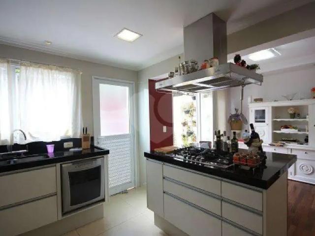 Casa / Sobrado em Condomínio para Venda em São Paulo/SP Morumbi 4 Quartos