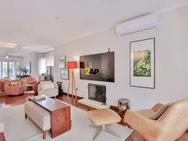 Casa / Sobrado em Condomínio para Venda em São Paulo/SP Jardim Colombo 5 Quartos