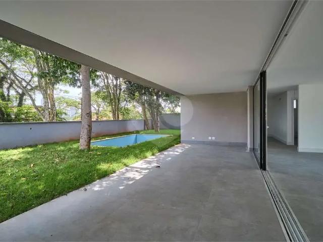 Casa / Sobrado em Condomínio para Venda em São Paulo/SP Alto da Boa Vista 4 Quartos