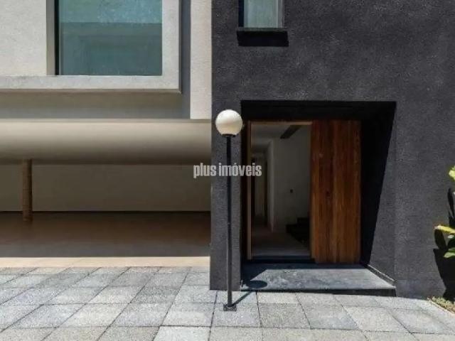 Casa / Sobrado em Condomínio para Venda em São Paulo/SP Jardim Cordeiro 4 Quartos