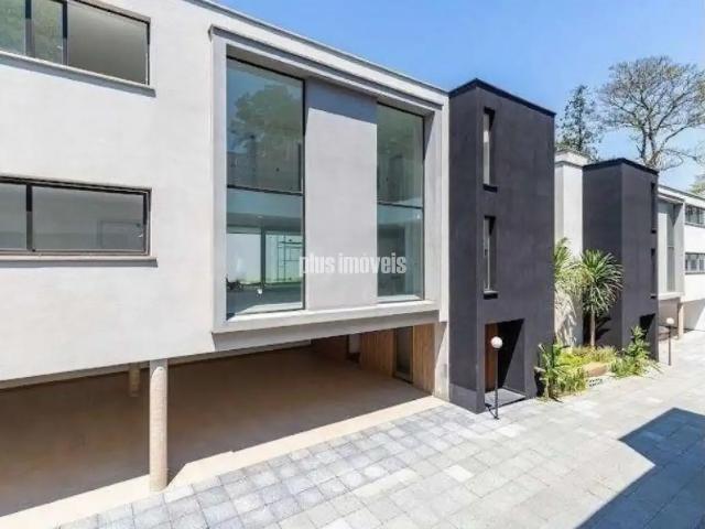 Casa / Sobrado em Condomínio para Venda em São Paulo/SP Jardim Cordeiro 4 Quartos