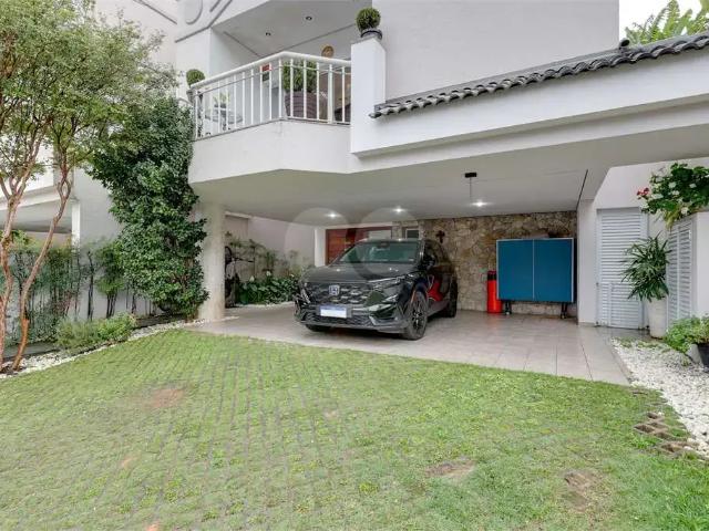 Casa / Sobrado em Condomínio para Venda em São Paulo/SP Jardim dos Estados 4 Quartos