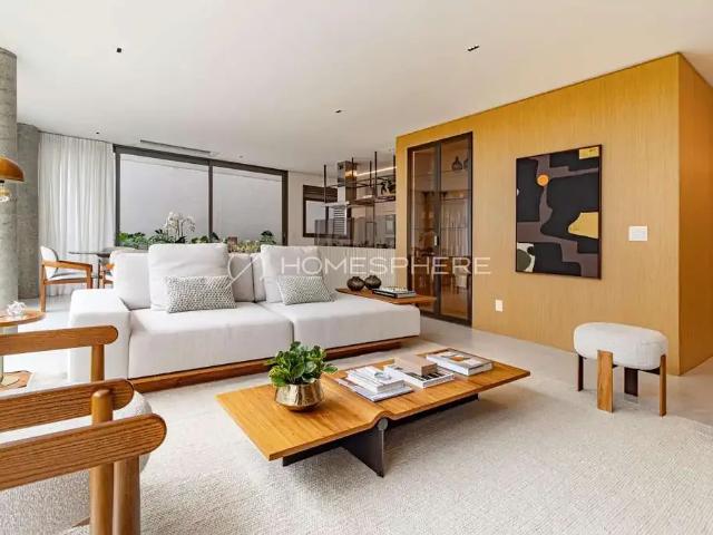 Casa / Sobrado em Condomínio para Venda em São Paulo/SP Jardim Europa 3 Quartos