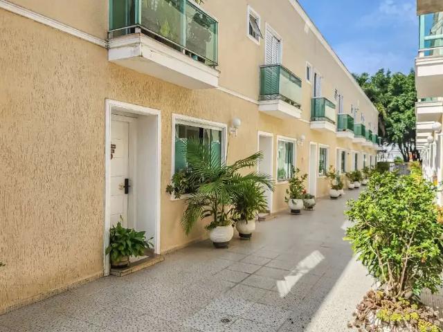 Casa / Sobrado em Condomínio para Venda em São Paulo/SP Jardim Nosso Lar 3 Quartos