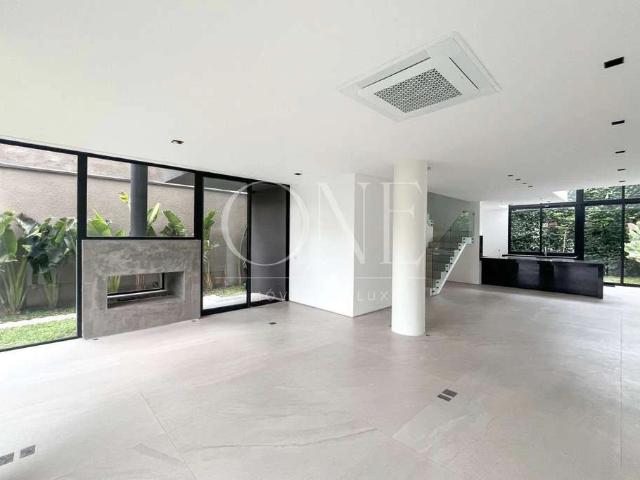 Casa / Sobrado em Condomínio para Venda em São Paulo/SP Jardim Paulista 3 Quartos