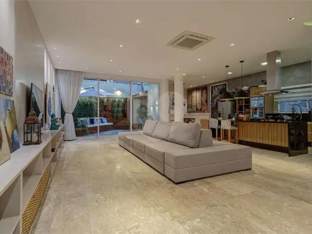 Casa / Sobrado em Condomínio para Venda em São Paulo/SP Jardim Prudência 4 Quartos