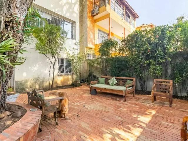 Casa / Sobrado em Condomínio para Venda em São Paulo/SP Pacaembu 5 Quartos