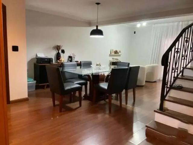 Casa / Sobrado em Condomínio para Venda em São Paulo/SP Panamby 3 Quartos