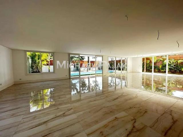 Casa / Sobrado em Condomínio para Venda em São Paulo/SP Parque Colonial 4 Quartos