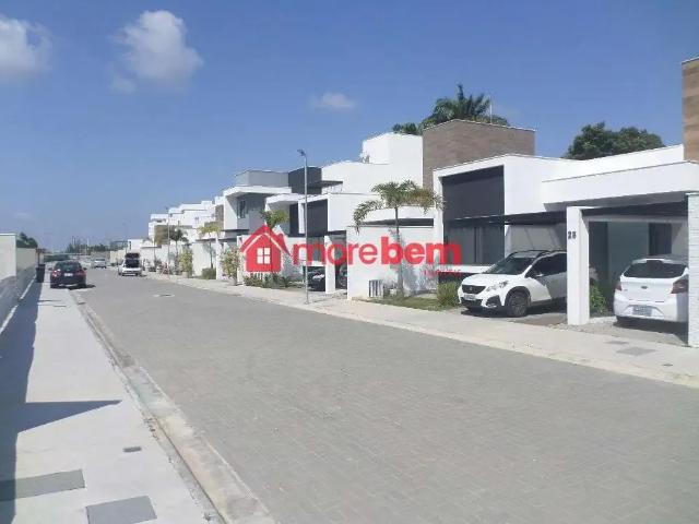 Casa / Sobrado em Condomínio para Venda em São Pedro da Aldeia/RJ Nova São Pedro 4 Quartos
