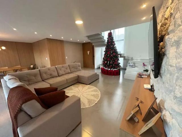 Casa / Sobrado em Condomínio para Venda em São Pedro da Aldeia/RJ Nova São Pedro 3 Quartos