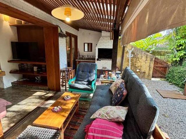 Casa / Sobrado em Condomínio para Venda em São Sebastião/SP Barra do Sahy 3 Quartos
