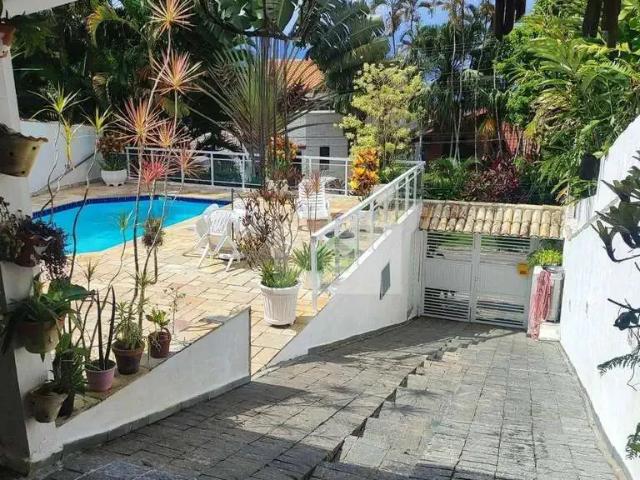 Casa / Sobrado em Condomínio para Venda em São Sebastião/SP Guaecá 5 Quartos