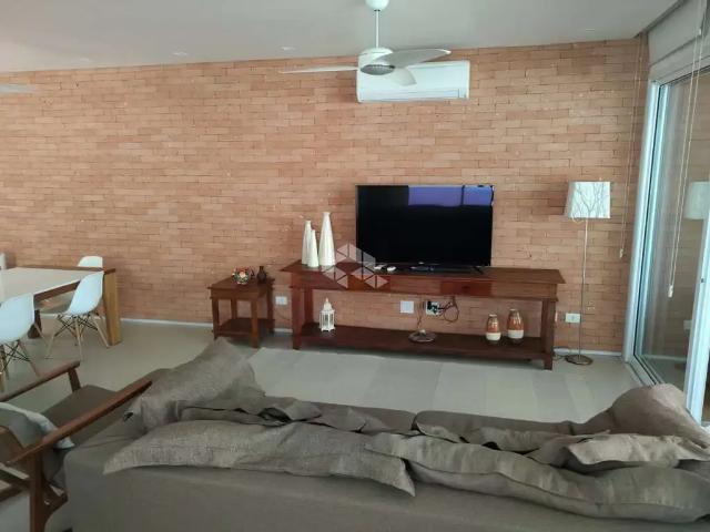 Casa / Sobrado em Condomínio para Venda em São Sebastião/SP Juquehy 4 Quartos
