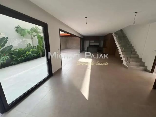 Casa / Sobrado em Condomínio para Venda em São Sebastião/SP Juquehy 4 Quartos