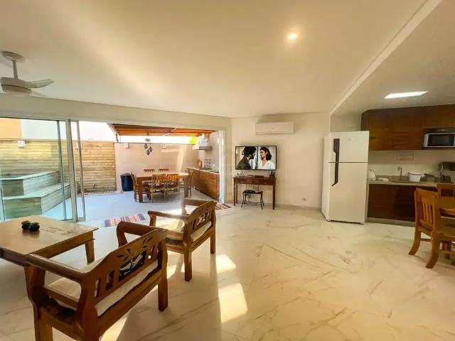 Casa / Sobrado em Condomínio para Venda em São Sebastião/SP Juquehy 4 Quartos