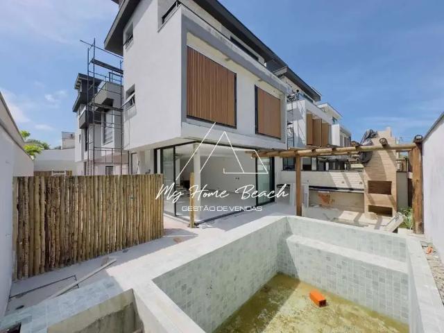 Casa / Sobrado em Condomínio para Venda em São Sebastião/SP Juquehy 4 Quartos