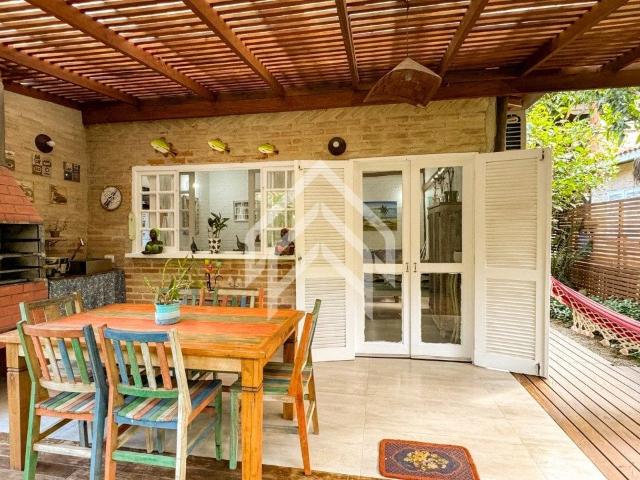 Casa / Sobrado em Condomínio para Venda em São Sebastião/SP Juquehy 4 Quartos