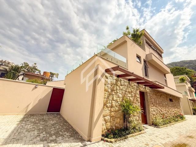 Casa / Sobrado em Condomínio para Venda em São Sebastião/SP Juquehy 4 Quartos