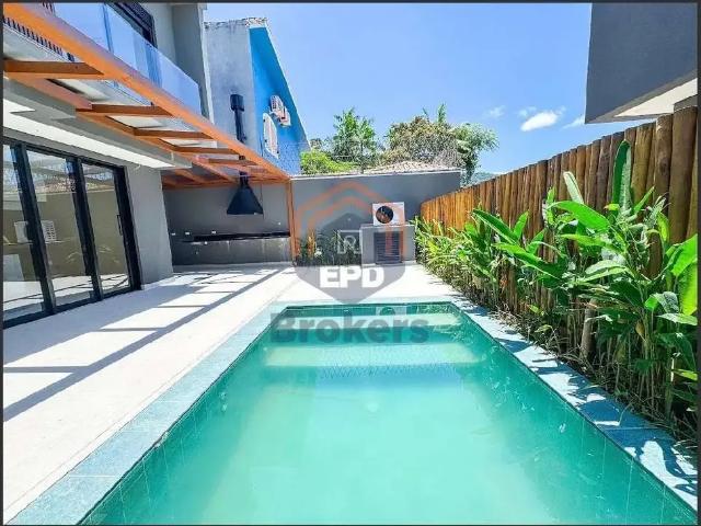 Casa / Sobrado em Condomínio para Venda em São Sebastião/SP Juquehy 5 Quartos