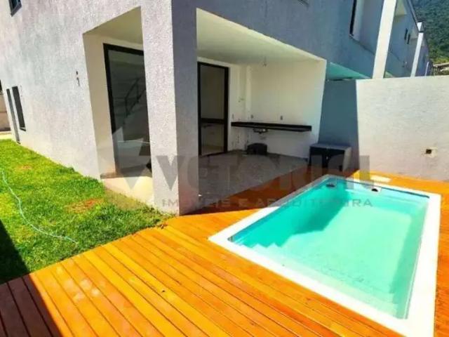 Casa / Sobrado em Condomínio para Venda em São Sebastião/SP São Francisco da Praia 3 Quartos