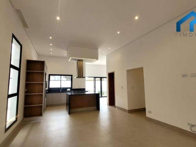 Casa / Sobrado em Condomínio para Venda em Salto/SP Residencial Central Parque 3 Quartos