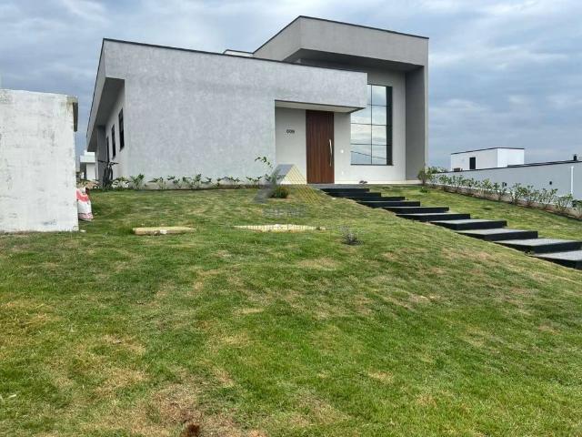 Casa / Sobrado em Condomínio para Venda em Salto/SP Terras de Mont Serrat 4 Quartos