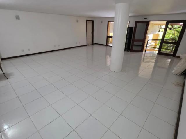 Casa / Sobrado em Condomínio para Venda em Salvador/BA Candeal 4 Quartos