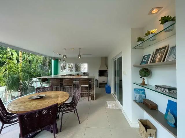 Casa / Sobrado em Condomínio para Venda em Salvador/BA Alphaville I 4 Quartos