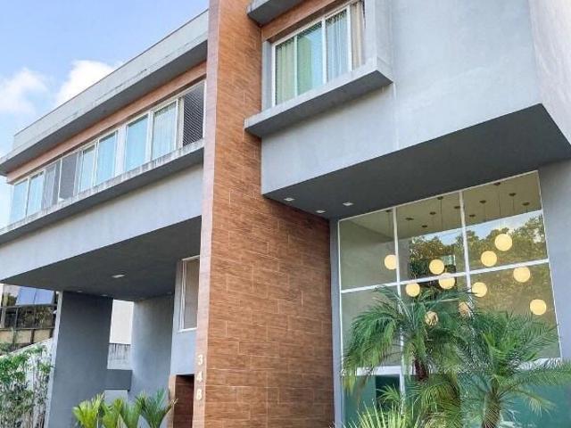 Casa / Sobrado em Condomínio para Venda em Salvador/BA Alphaville I 5 Quartos