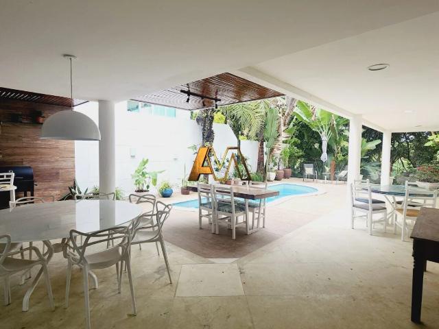 Casa / Sobrado em Condomínio para Venda em Salvador/BA Alphaville I 5 Quartos