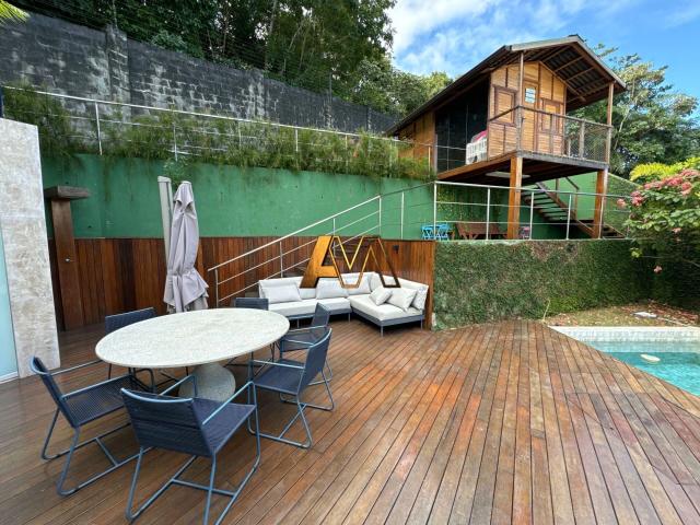 Casa / Sobrado em Condomínio para Venda em Salvador/BA Alphaville II 4 Quartos