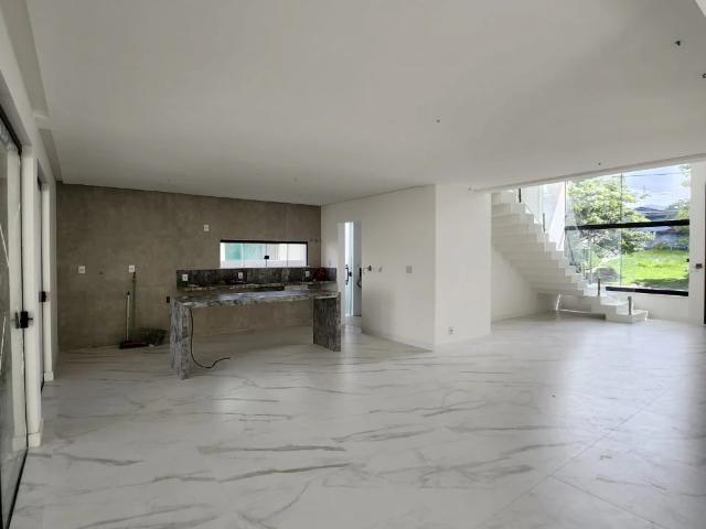 Casa / Sobrado em Condomínio para Venda em Salvador/BA Alphaville II 5 Quartos