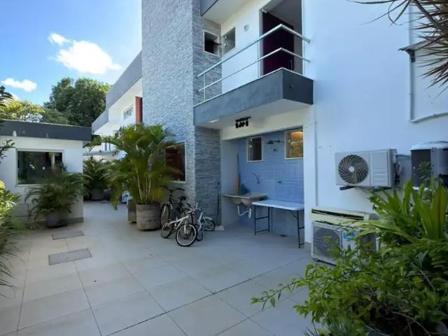 Casa / Sobrado em Condomínio para Venda em Salvador/BA Itaigara 4 Quartos
