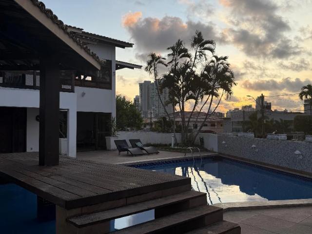 Casa / Sobrado em Condomínio para Venda em Salvador/BA Itaigara 5 Quartos