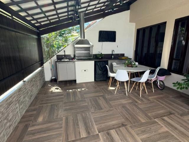 Casa / Sobrado em Condomínio para Venda em Salvador/BA Itapuã 3 Quartos